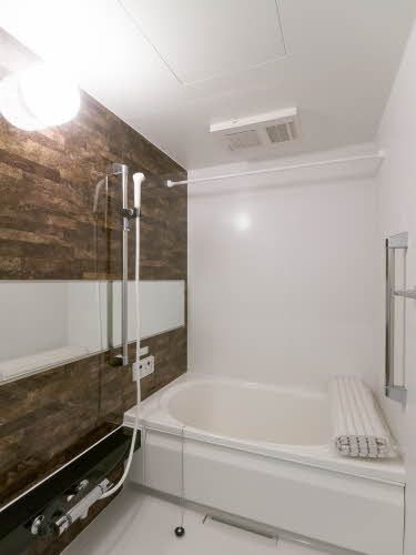 バス・シャワールーム　浴室