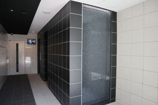 エントランス　★見学予約受付中★