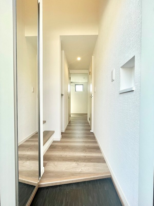 トイレ　203号室の写真です