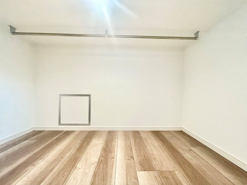 エントランス　203号室の写真です