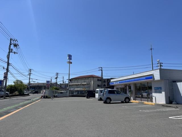 コンビニ　ローソン高知一宮店（コンビニ）まで370m