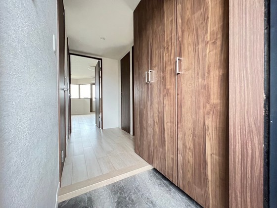 玄関　※別の部屋の写真です