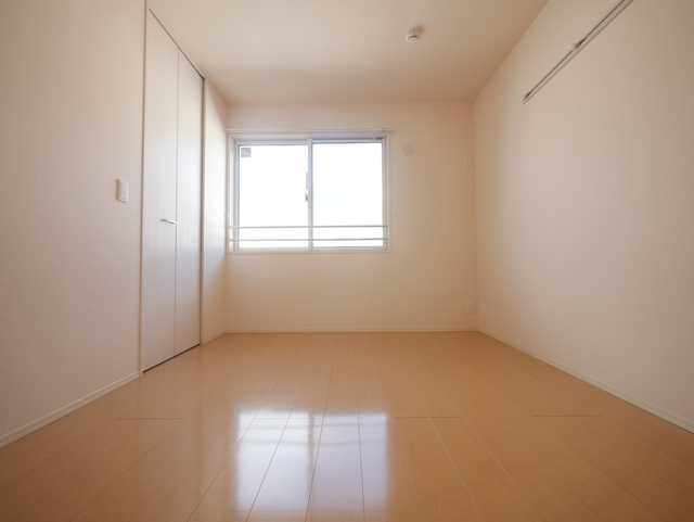 その他部屋・スペース　★明るい洋室で住み心地が良さそうですね★