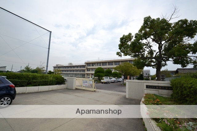 小学校　岡山市立操南小学校（小学校）まで2100m