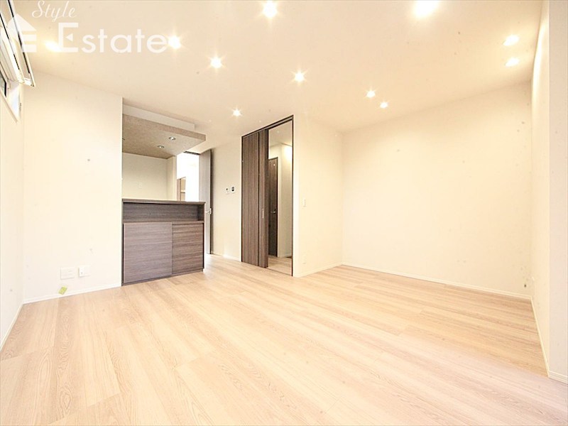 居室・リビング　内装