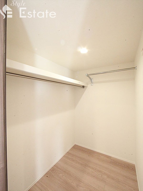 収納　ウォークインクローゼット