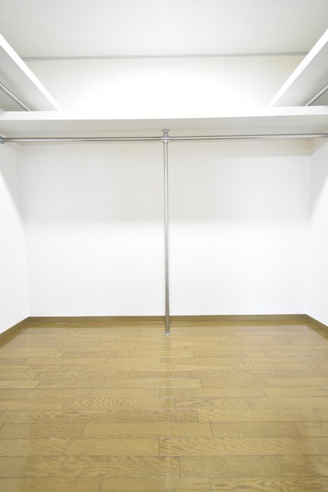 収納　大容量のウォークインクローゼットがありお荷物の多い方でも安心