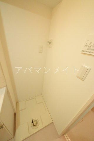 その他設備　室内洗濯機置場です