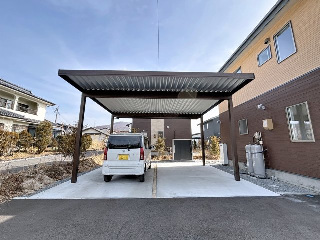 駐車場　車は2台駐車ができます♪