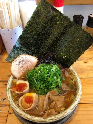 飲食店　あってりめん こうじ（飲食店）まで553m