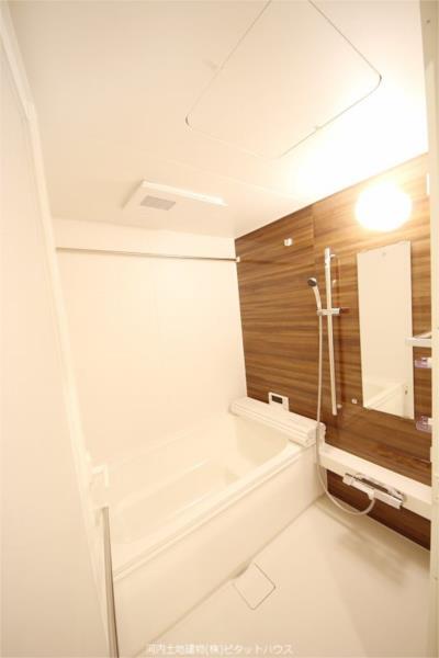 バス・シャワールーム　バス／シャワー