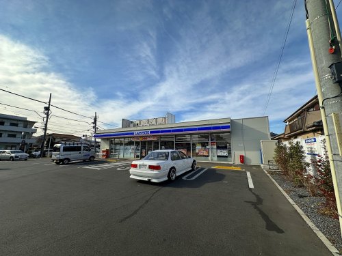 コンビニ　ローソン 八王子高尾街道店（コンビニ）まで577m