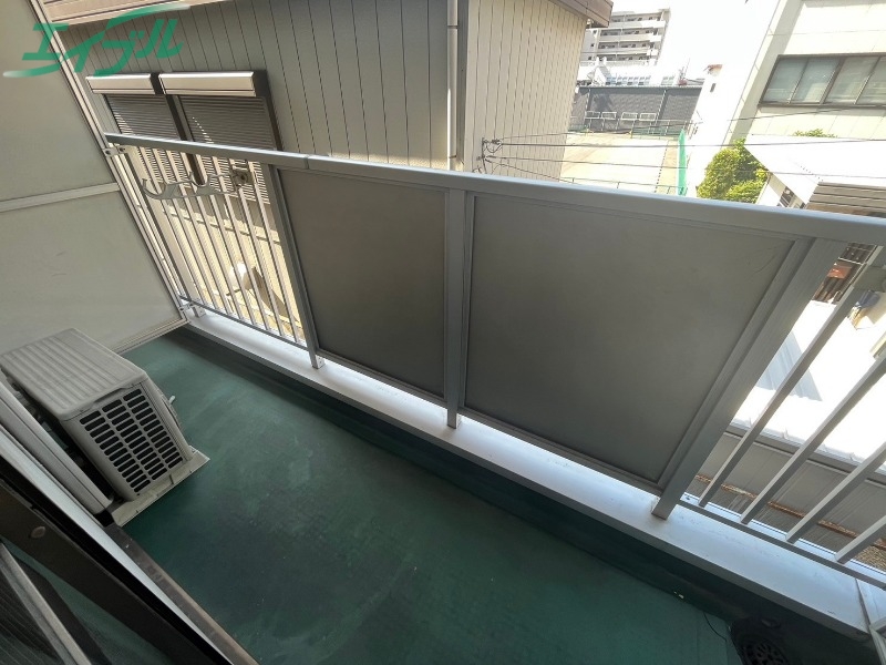バルコニー　同型参考写真