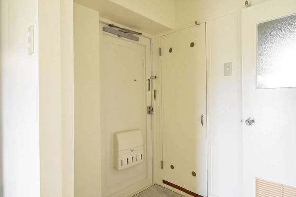 玄関　ビレッジハウスの同一物件・同一タイプの間取りの写真です