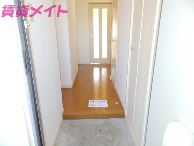 玄関　同型参考写真