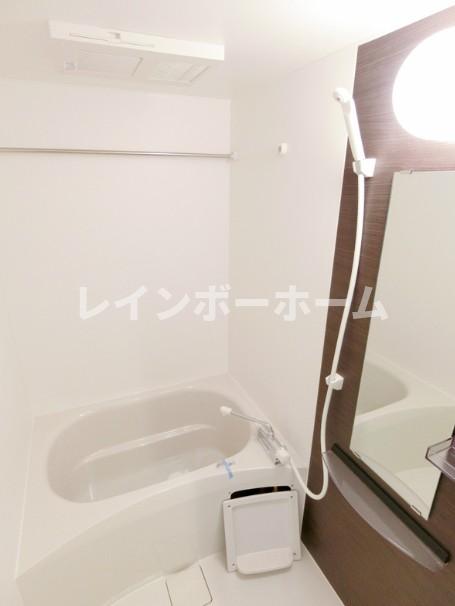 バス・シャワールーム　お風呂で日々の疲れを落としましょう
