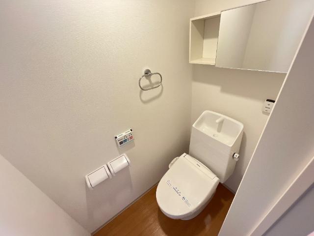 トイレ　シャワー付トイレ