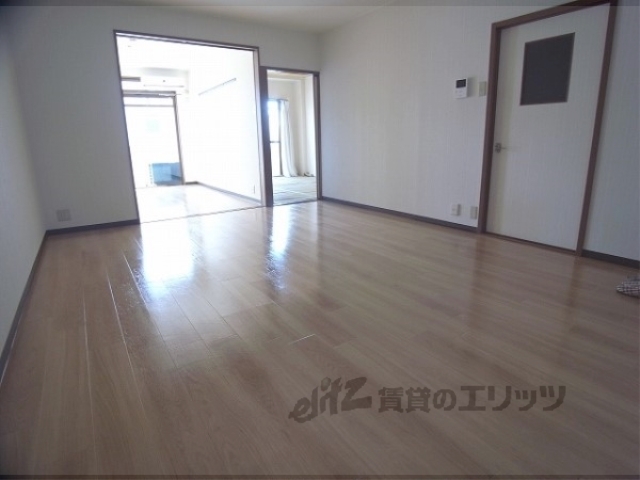 居室・リビング　リビング