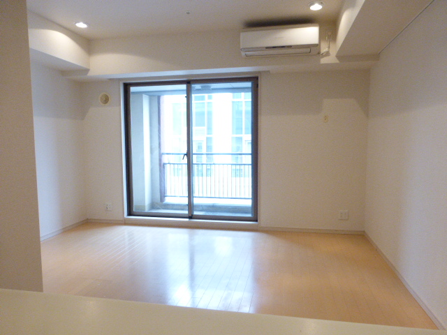 居室・リビング　内観