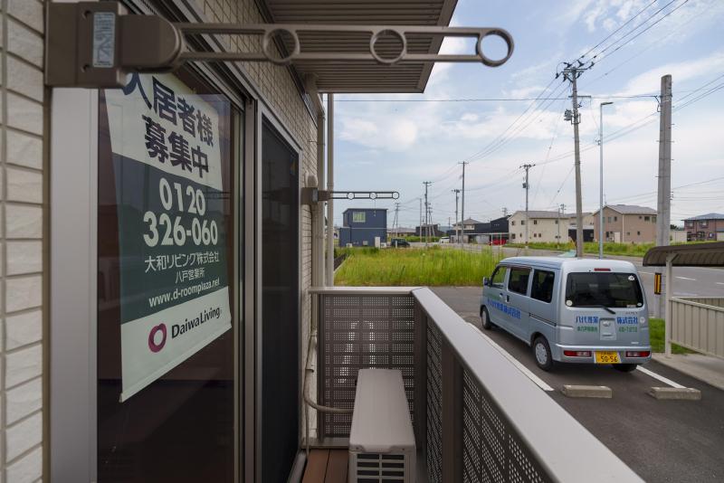 バルコニー　同タイプ反転写真となります。