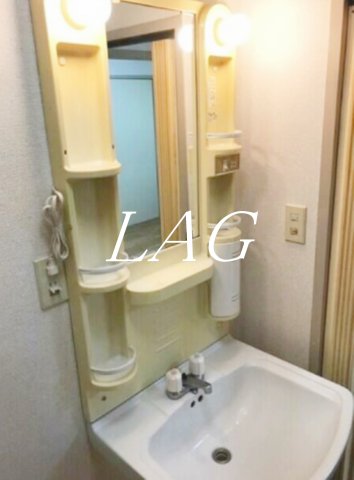 洗面設備　洗面台です。