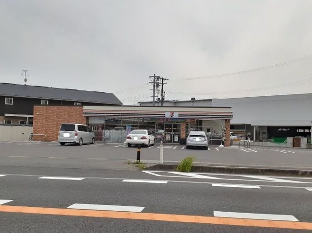コンビニ　セブンイレブン原町日の出町店（コンビニ）まで290m