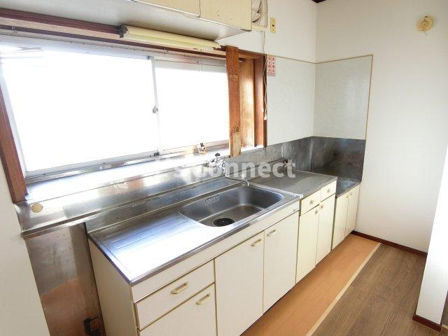 キッチン　２口ガスコンロ設置可能なキッチンです。