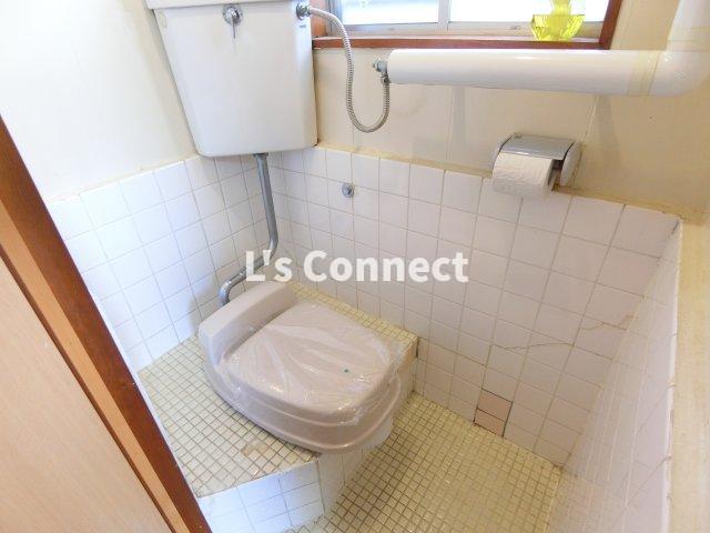 トイレ　バストイレ別。