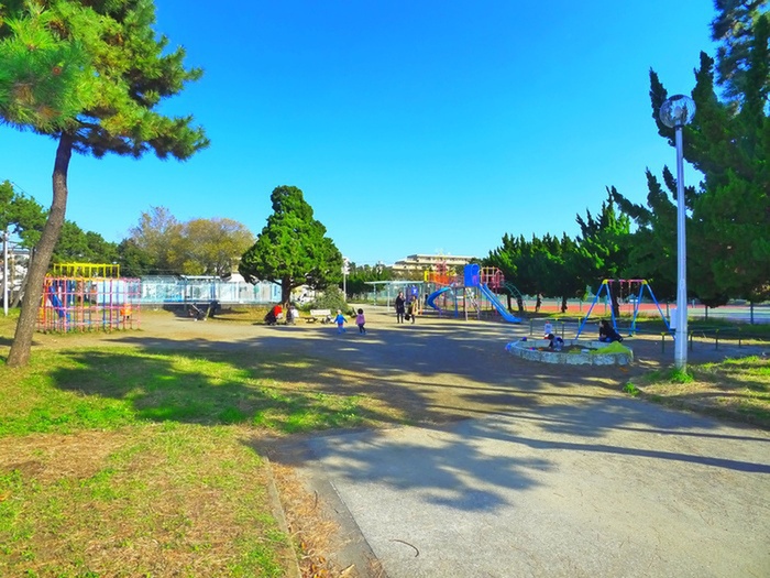 公園　行徳中央公園（公園）まで64m