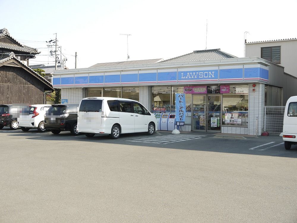 コンビニ　ローソン 津一身田店（コンビニ）まで88m