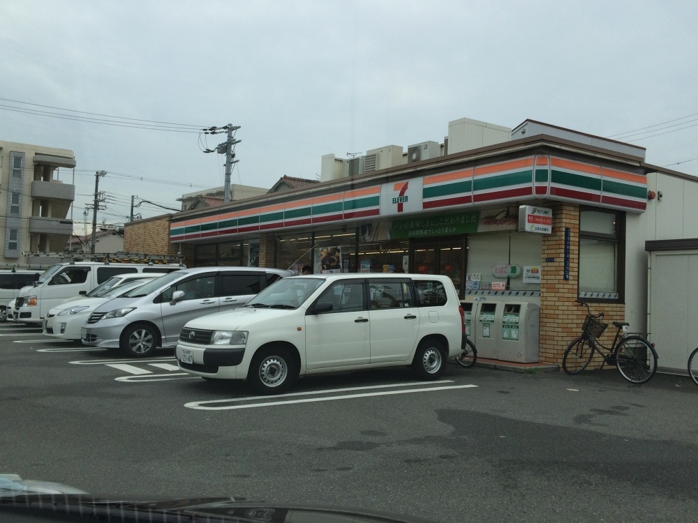 コンビニ　セブンイレブン大阪白鷺中学校前店（コンビニ）まで603m