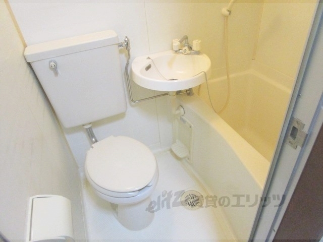 バス・シャワールーム　ユニットバス