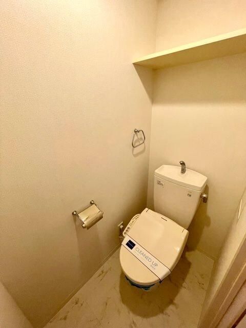 トイレ　落ち着いたトイレです
