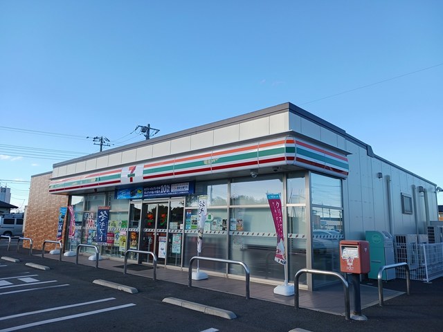 コンビニ　セブンイレブン　さくら通り店（コンビニ）まで610m