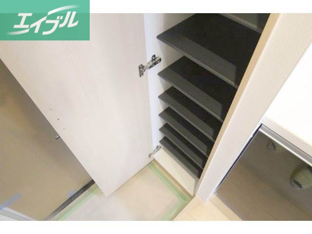 玄関　写真はイメージです。実際とは異なる場合がございます。