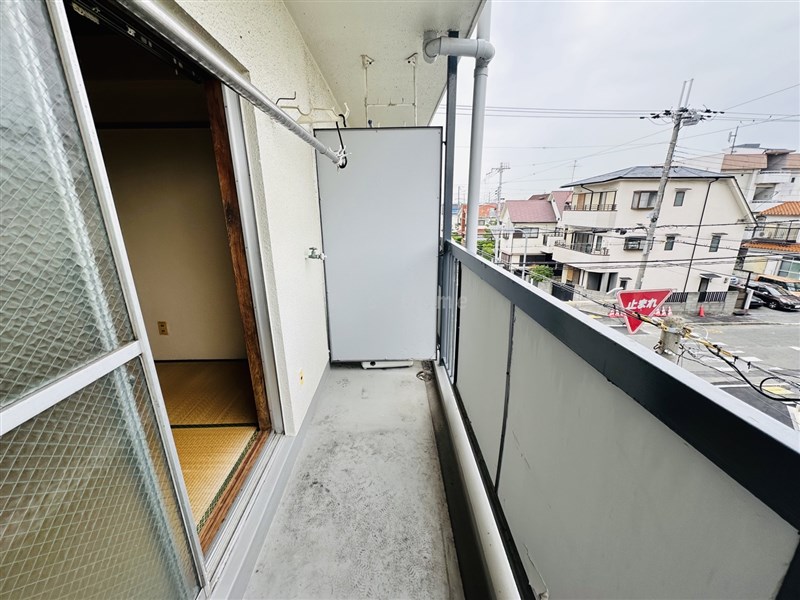 バルコニー　【スーパー】ライフ浜甲子園店まで971ｍ