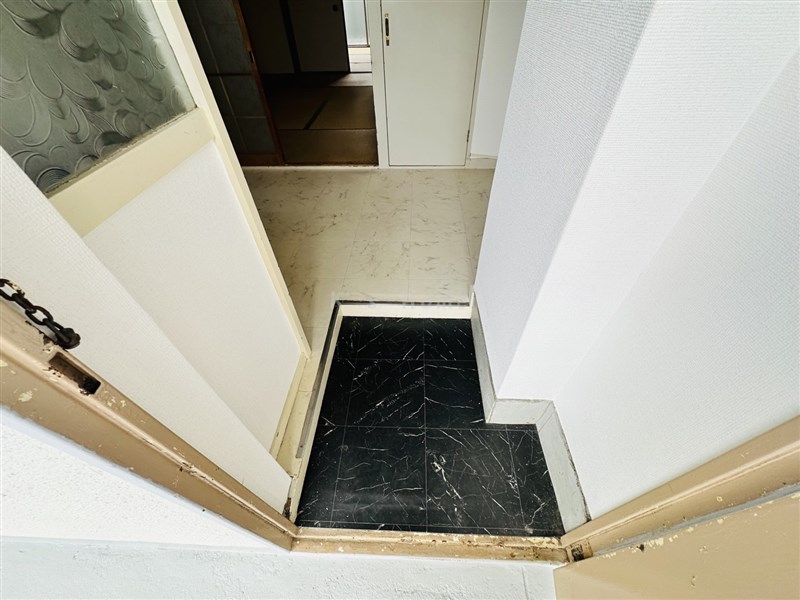 玄関　【郵便局】西宮浜甲子園郵便局まで465ｍ