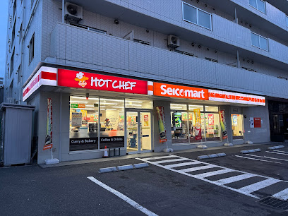 コンビニ　セイコーマート南6条店（コンビニ）まで121m