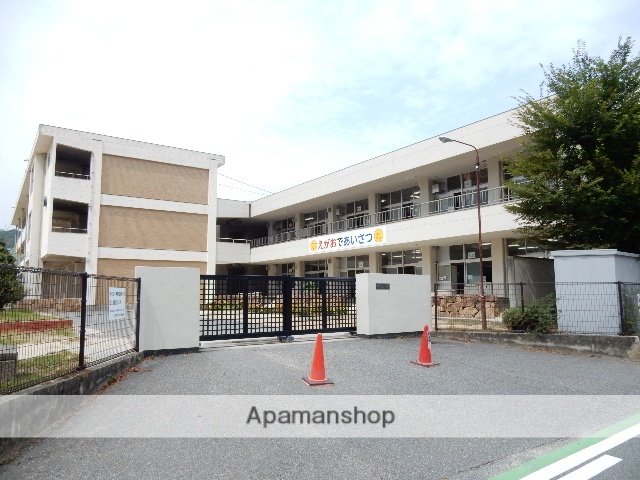 小学校　玉野市立荘内小学校（小学校）まで1100m