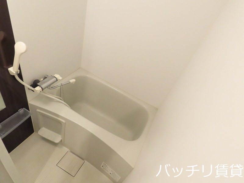バス・シャワールーム　同型タイプの為、現状を優先致します。