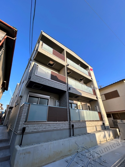 建物外観　スタイリッシュな建物です＾＾