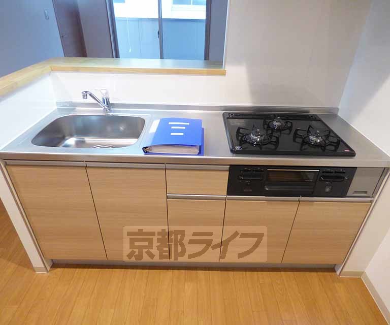 キッチン　キッチンです。