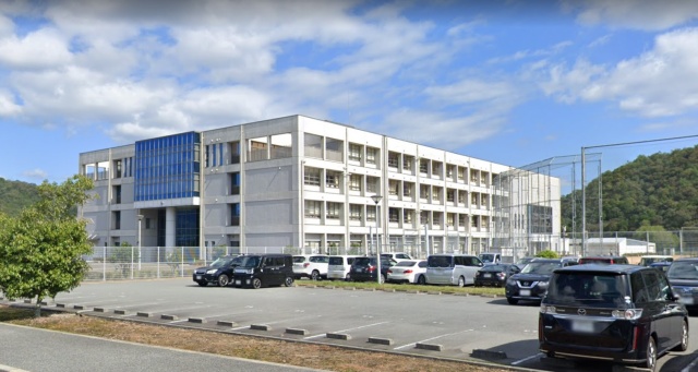 中学校　上郡町立上郡中学校（中学校）まで1888m