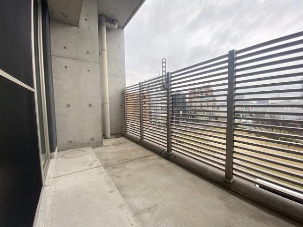 バルコニー　広々ベランダ！