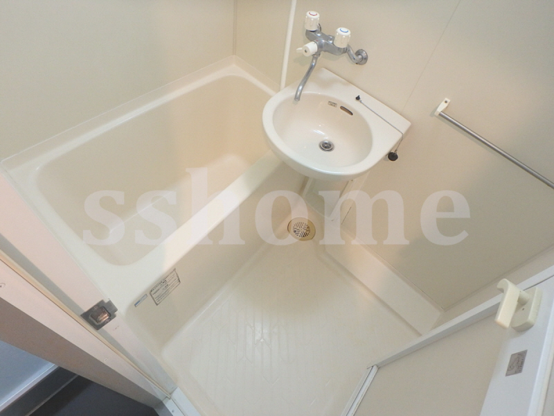 バス・シャワールーム　一体型浴槽