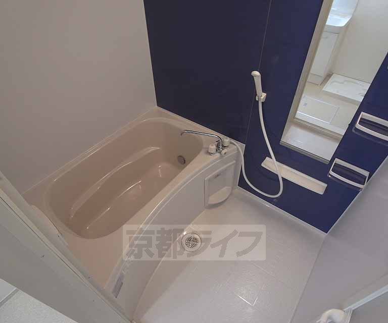 バス・シャワールーム　追い焚きバスです。