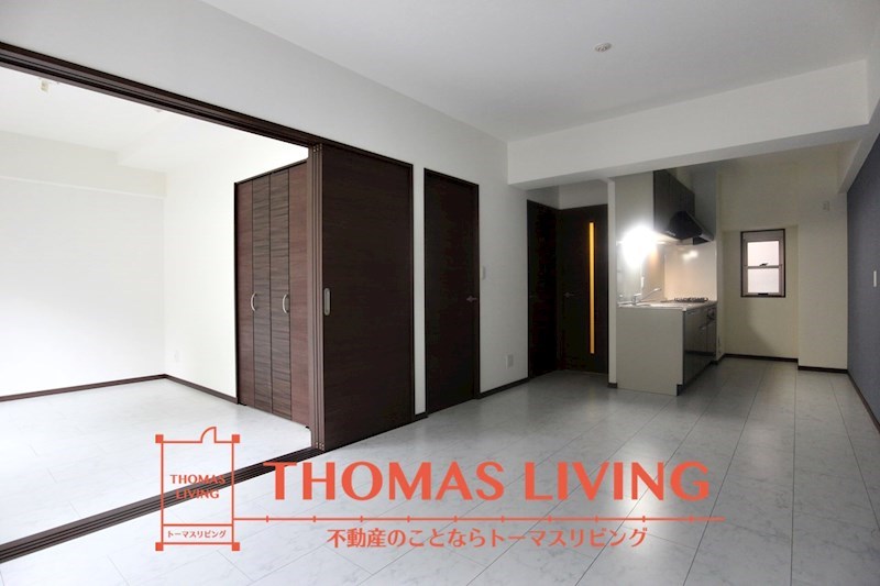 居室・リビング　白を基調とした内装です。