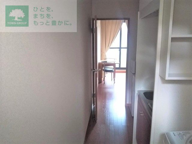 玄関　入口から