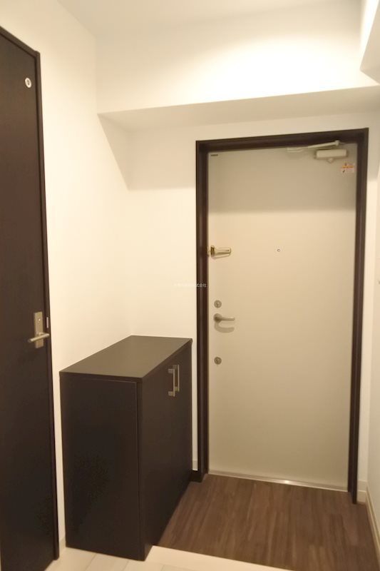 玄関　※入居中につきイメージ。現況優先です。