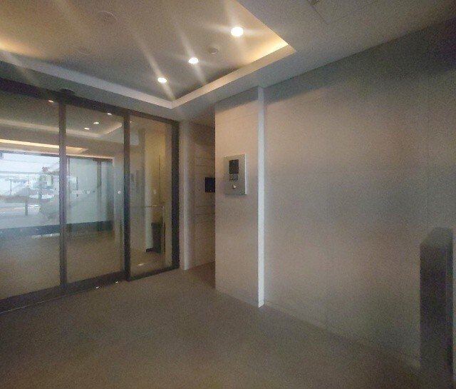 エントランス　オートロック完備